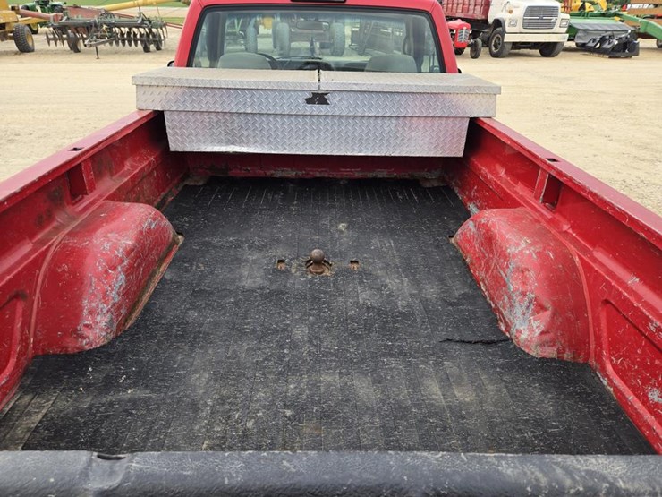 2000-chevrolet-3500-image-8