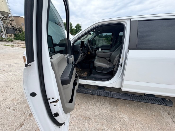 2019-ford-f250-image-39