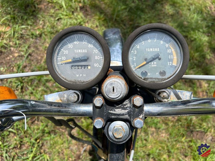 yamaha-100-motorcycle-image-18
