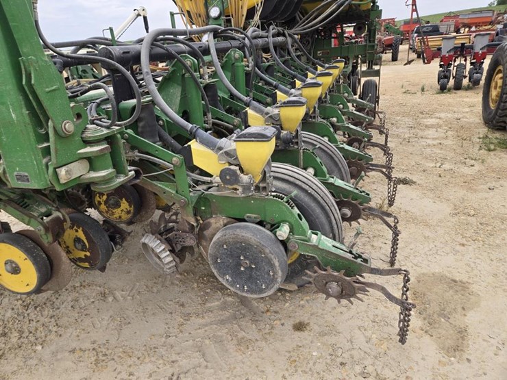 john-deere-1770nt-image-6