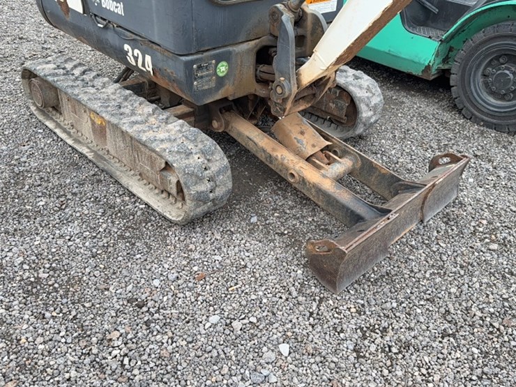 2014-bobcat-324-image-6