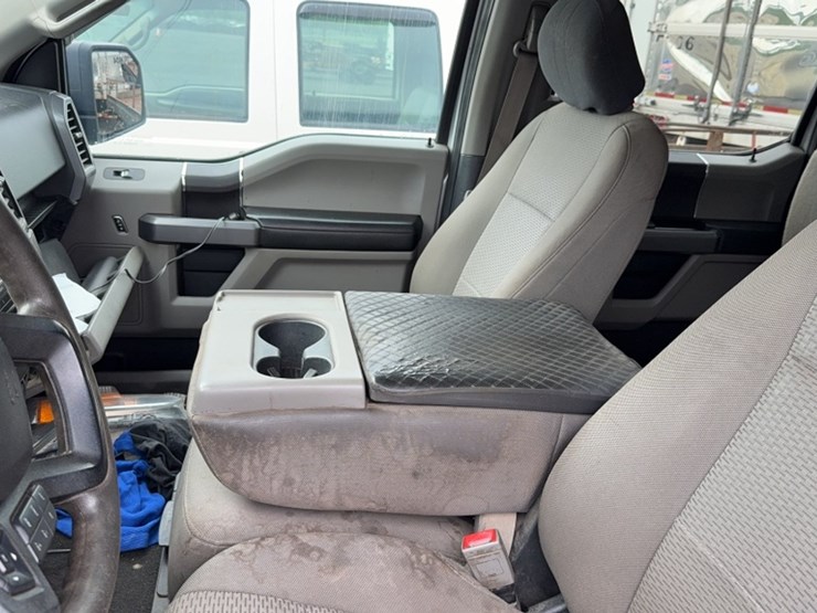 2019-ford-f150-image-18