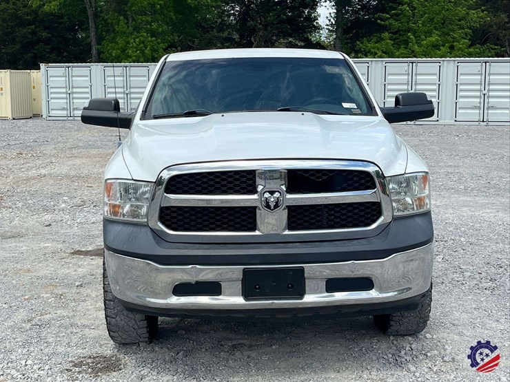 2014-dodge-1500-image-13