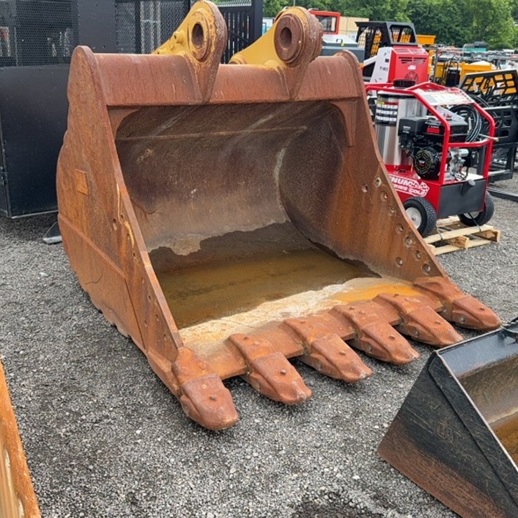 #2033 • CAT 66" EXCAVATOR BUCKET