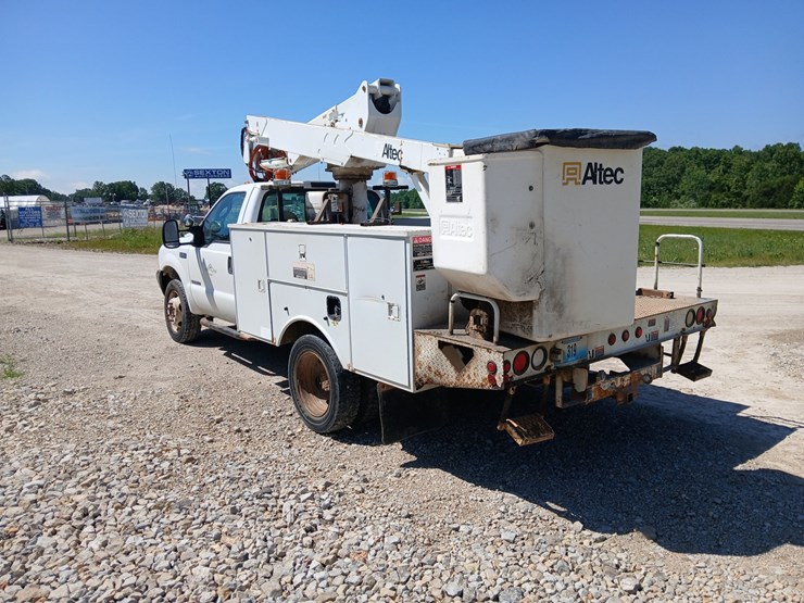 2003-ford-f550-image-5