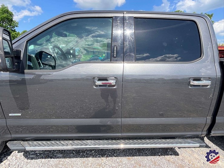 2016-ford-f150-xlt-image-21