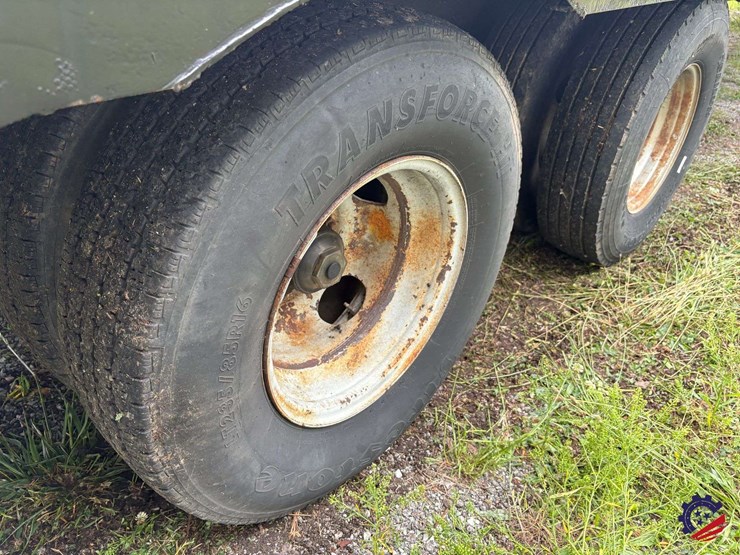 1995-cherokee-t/a-step-deck-equipment-trailer-image-19