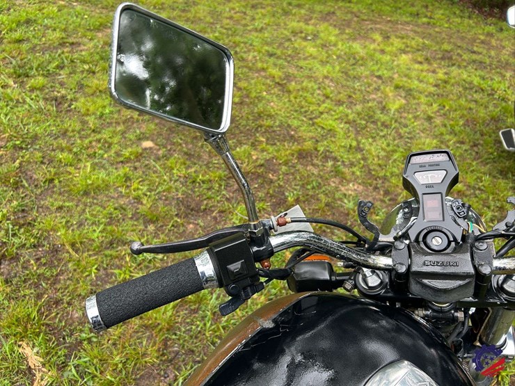 suzuki-gs1100gl-motorcycle-image-21