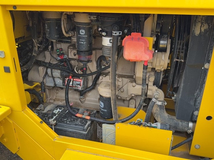 john-deere-608-image-10