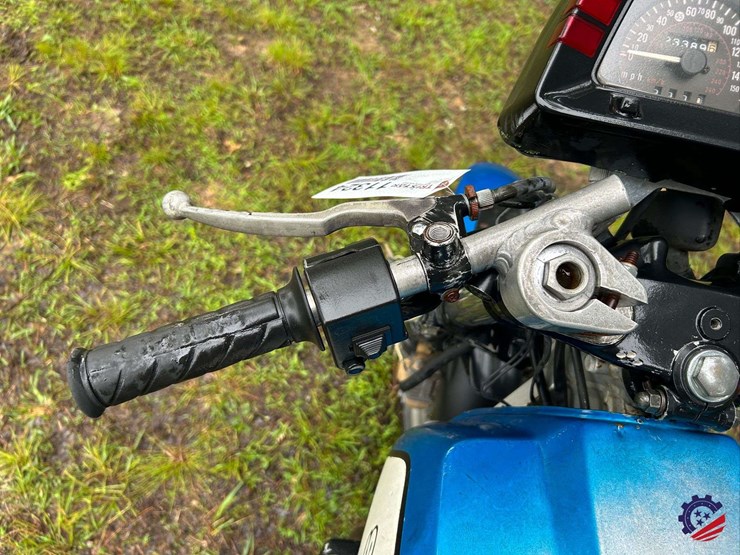 1985-suzuki-gs1150-motorcycle-image-21