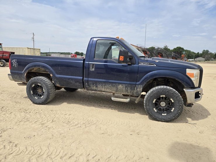 2011-ford-f350-image-7