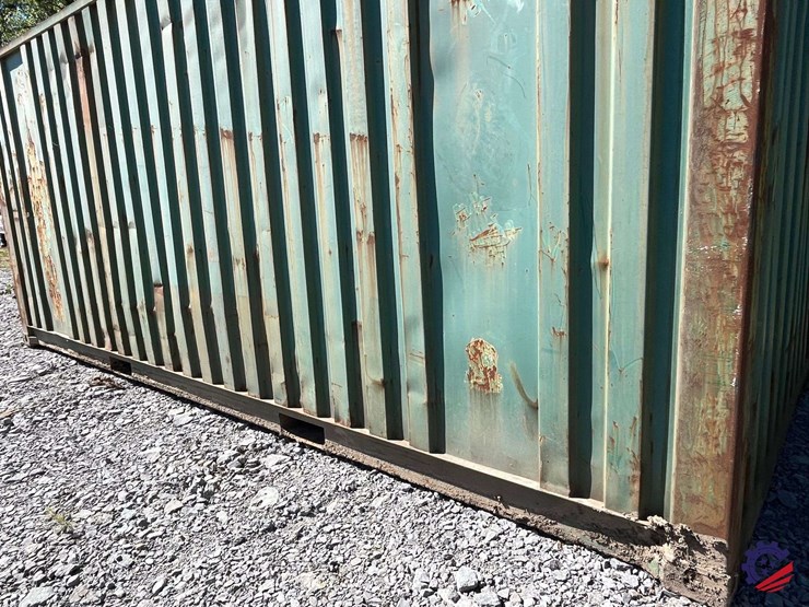 used-20’-storage-container-image-12