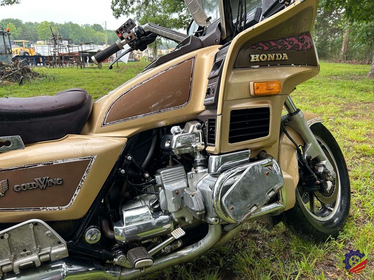 1985-honda-gl1200-(goldwing)-l-motorcycle-image-28
