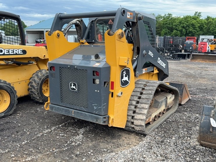 deere-317g-image-7