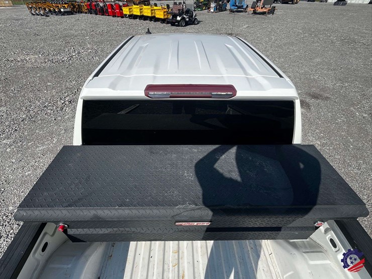 2019-chevrolet-silverado-truck-image-33