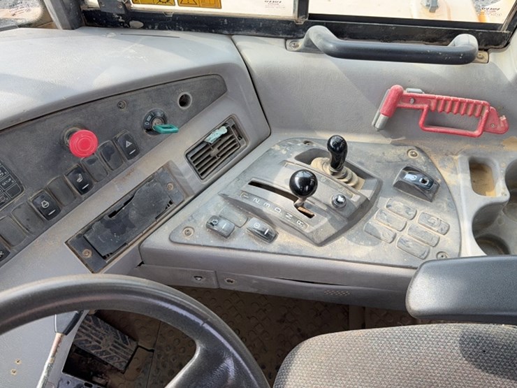 volvo-a40f-image-17
