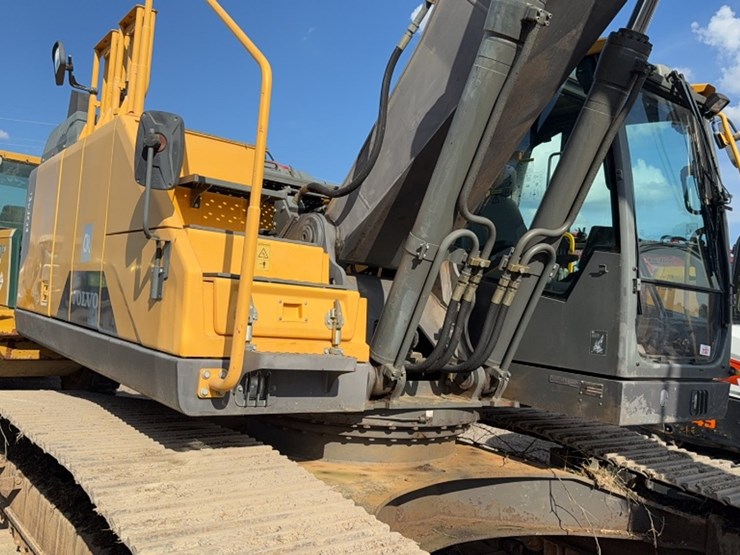 volvo-ec250el-image-7