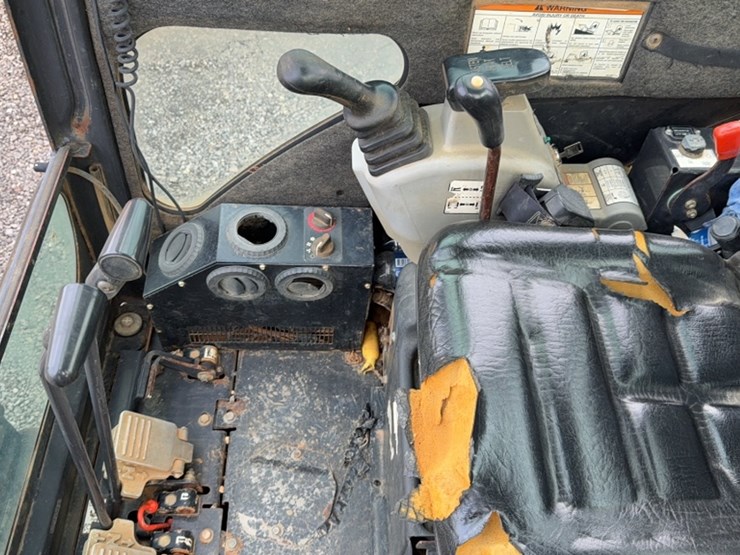 2014-bobcat-324-image-14