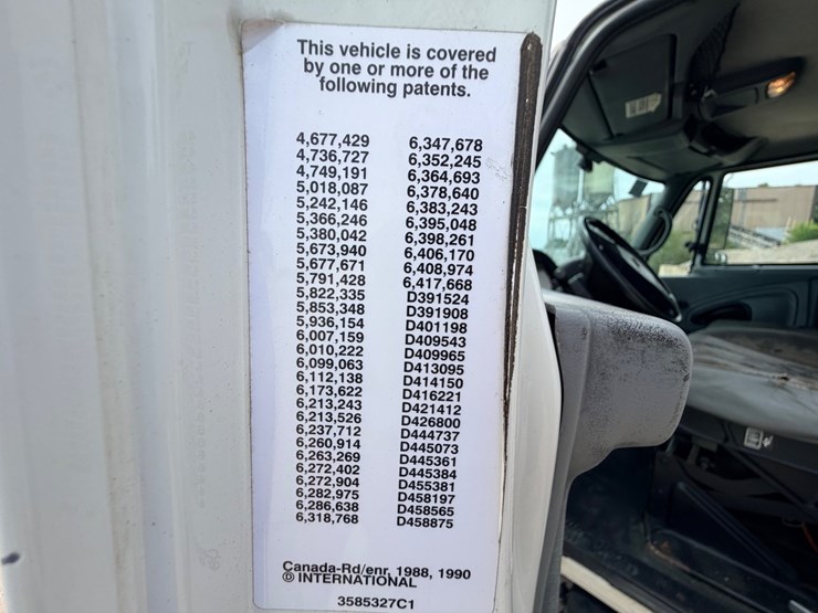 2005-international-durastar-4300-image-46