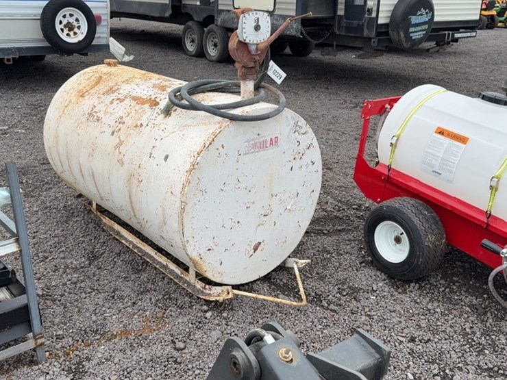 #3037-•-fuel-tank-w/-manual-pump-&-hose-image-2
