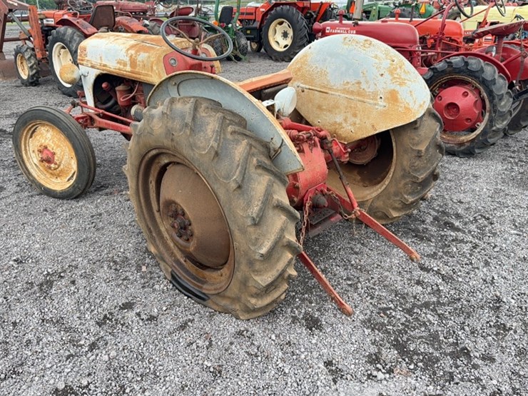 ford-tractor-image-10