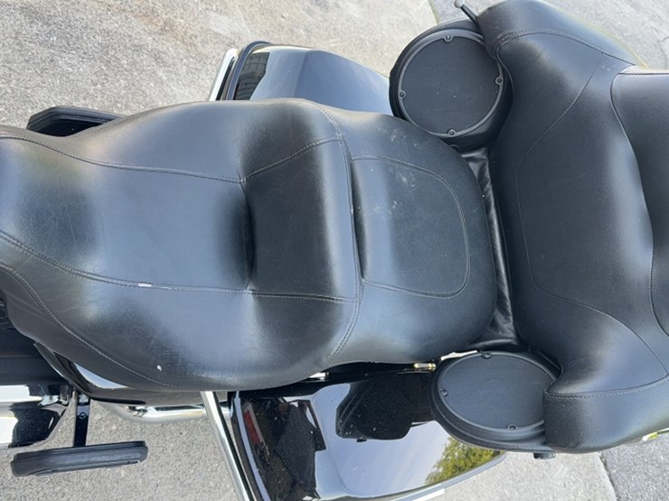 #3017-•-2015-harley-davidson-flh-motor-cycle-image-12