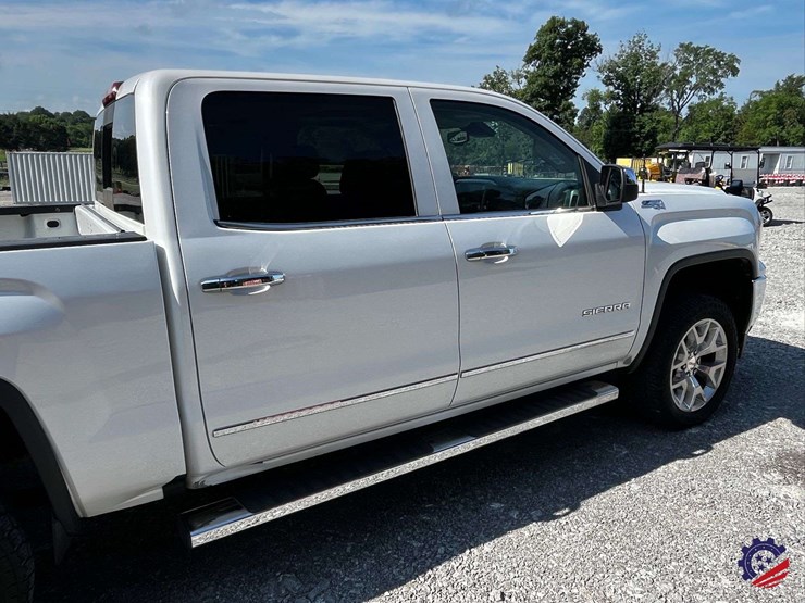 2018-gmc-sierra-z71-slt-truck-image-44