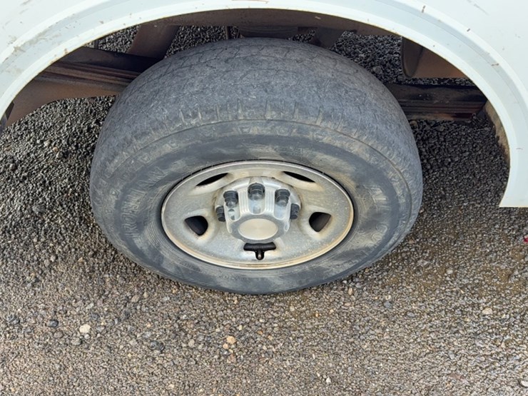 2004-chevrolet-2500-image-7