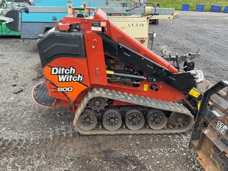 ditch-witch-sk800-image-5