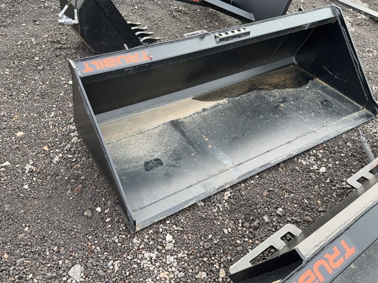 #2070-•-trubilt-66"-skid-steer-smooth-bucket-image-2
