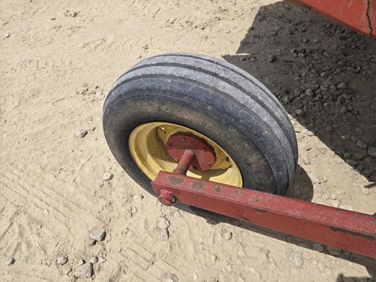 new-holland-489-image-5