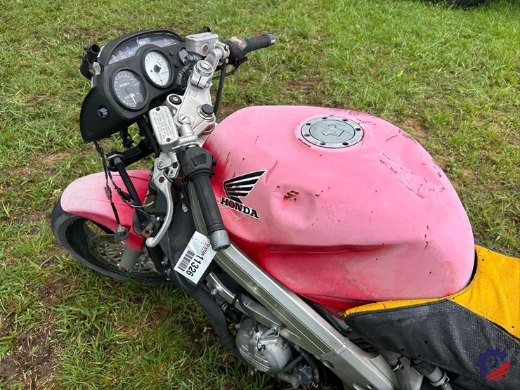1997-honda-vf750-(interceptor-750)-motorcycle-image-9