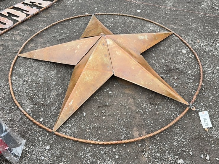 #6037-•-70"-metal-star-image-1