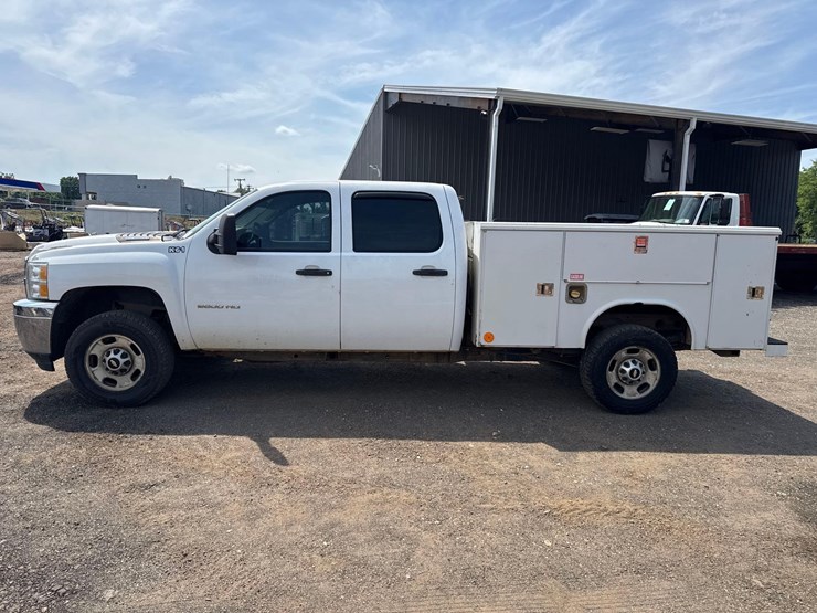 2012-chevrolet-2500-image-6
