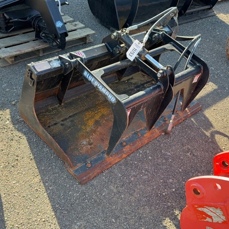 #2006 • BLUE DIAMOND 50" SKID STEER GRAPPLE BUCKET