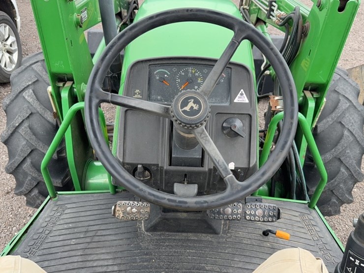 john-deere-5520-image-16