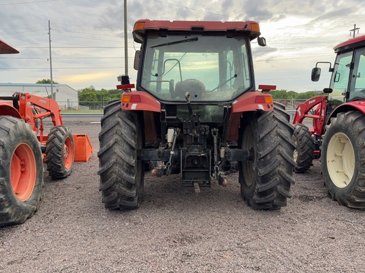 #3043-•-case-1050-tractor-image-10