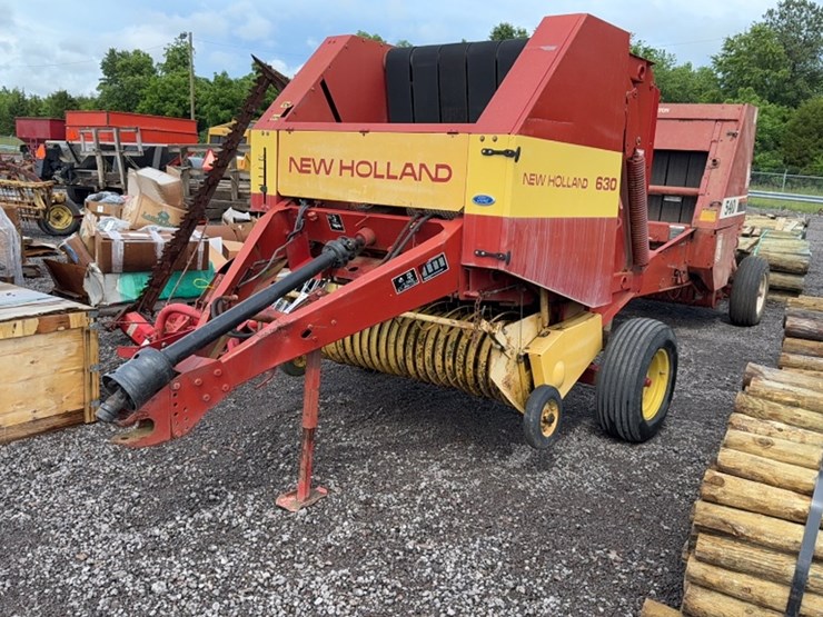 new-holland-630-image-1