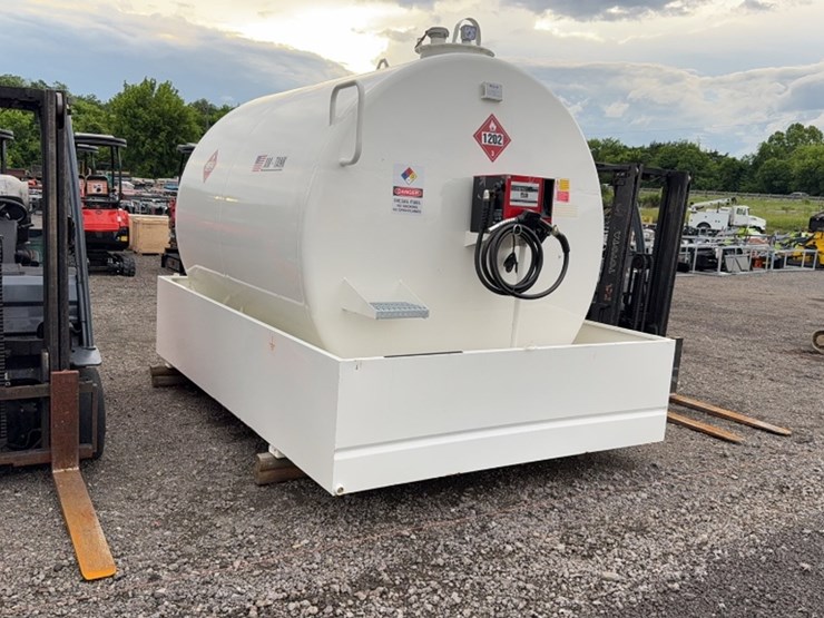 #2092-•-2025-am-tank-2300-gallon-fuel-tank-image-2
