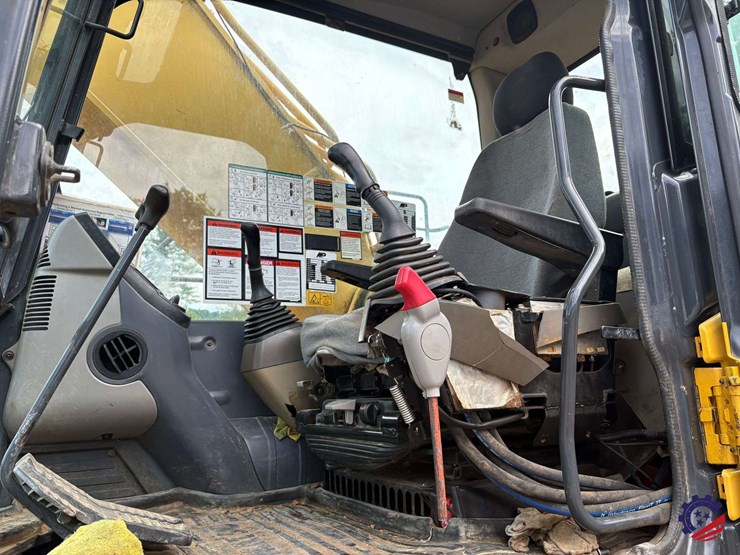 2014-komatsu-pc360-lc-10-image-92