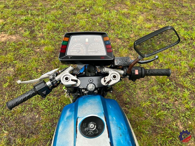 1985-suzuki-gs1150-motorcycle-image-19