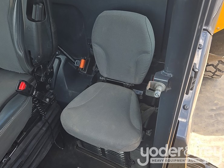 2023-deere-260e-image-50
