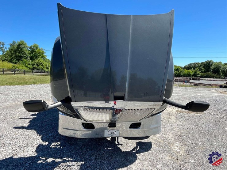 2017-kenworth-t680-image-53