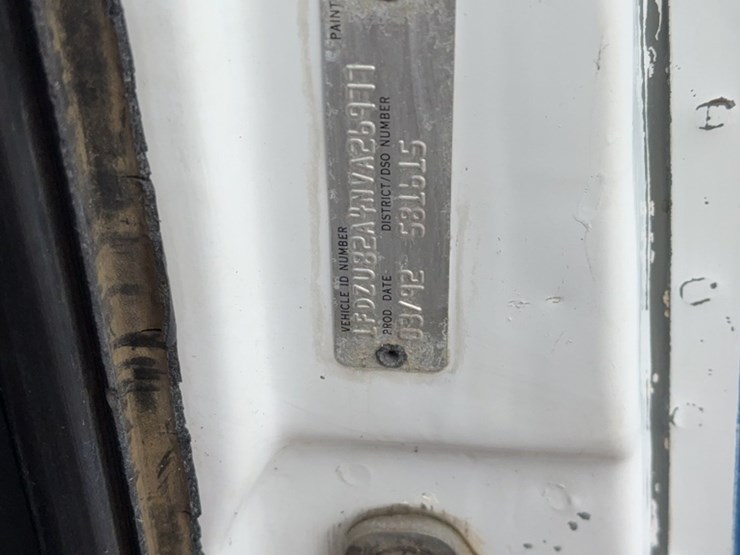 1992-ford-f8000-image-12