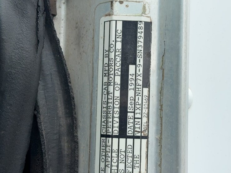 1995-peterbilt-330-image-14