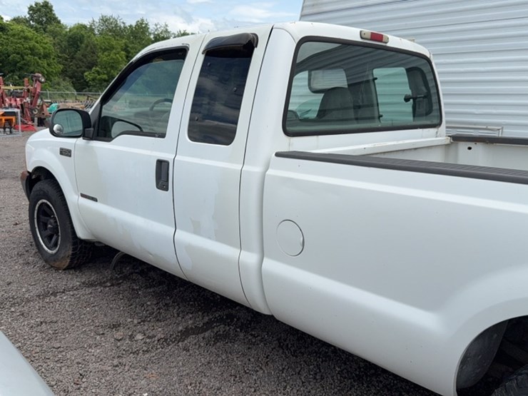 2000-ford-f250-image-9