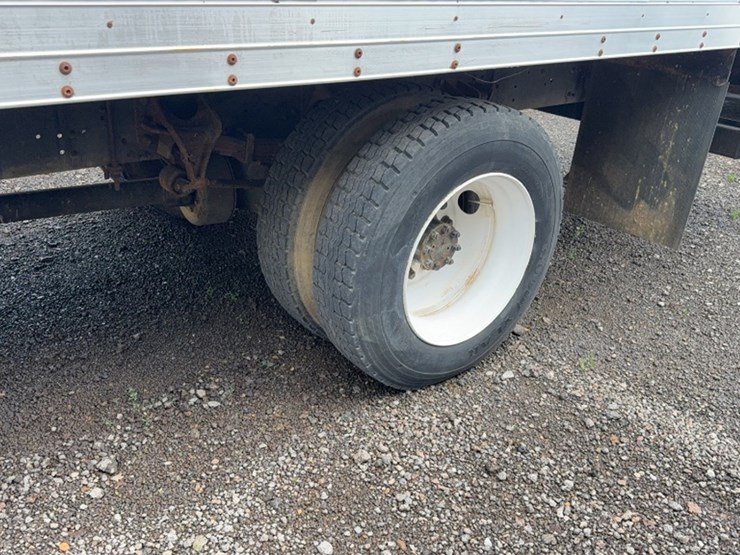 2005-international-durastar-4200-image-12