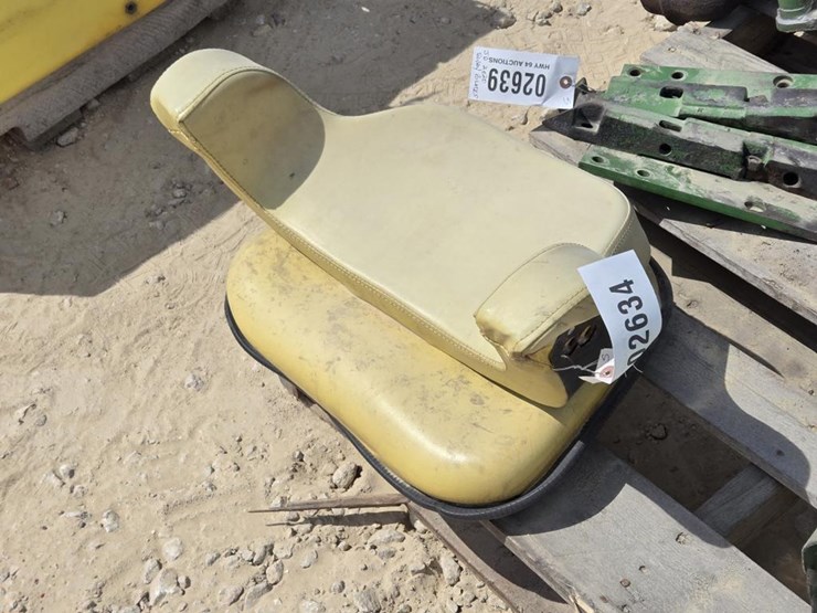 2020-john-deere-2020-image-2
