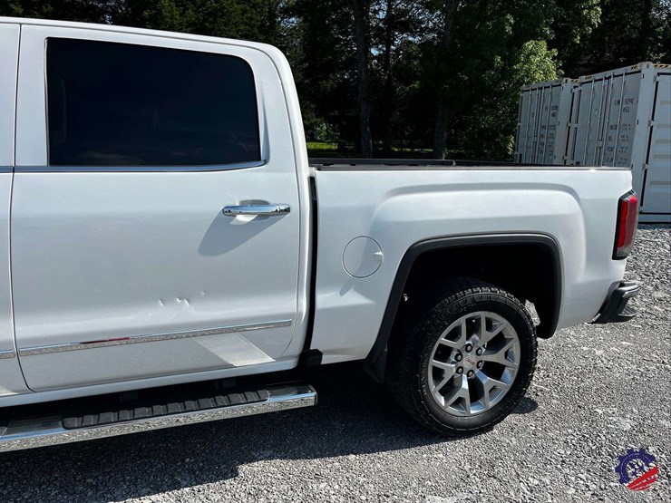 2018-gmc-sierra-z71-slt-truck-image-29