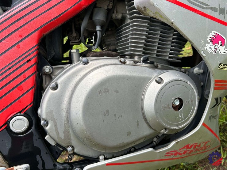 2005-suzuki-gs500-fh-motorcycle-image-14